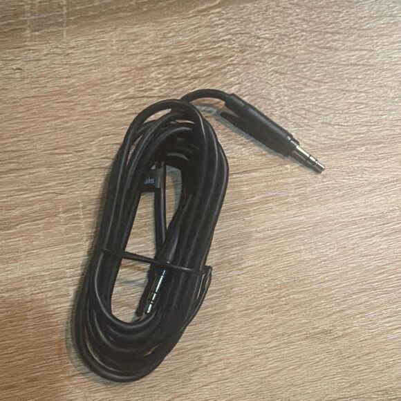 The Unbranded Brand Other - 12ft 3.5 mm Audio Cable